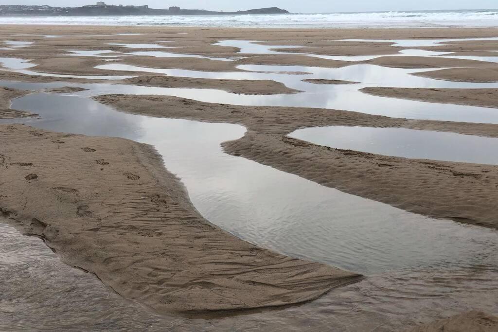Six By The Sea - 2 Bed House - A Little Something For Everyone Saint Columb Minor Bagian luar foto