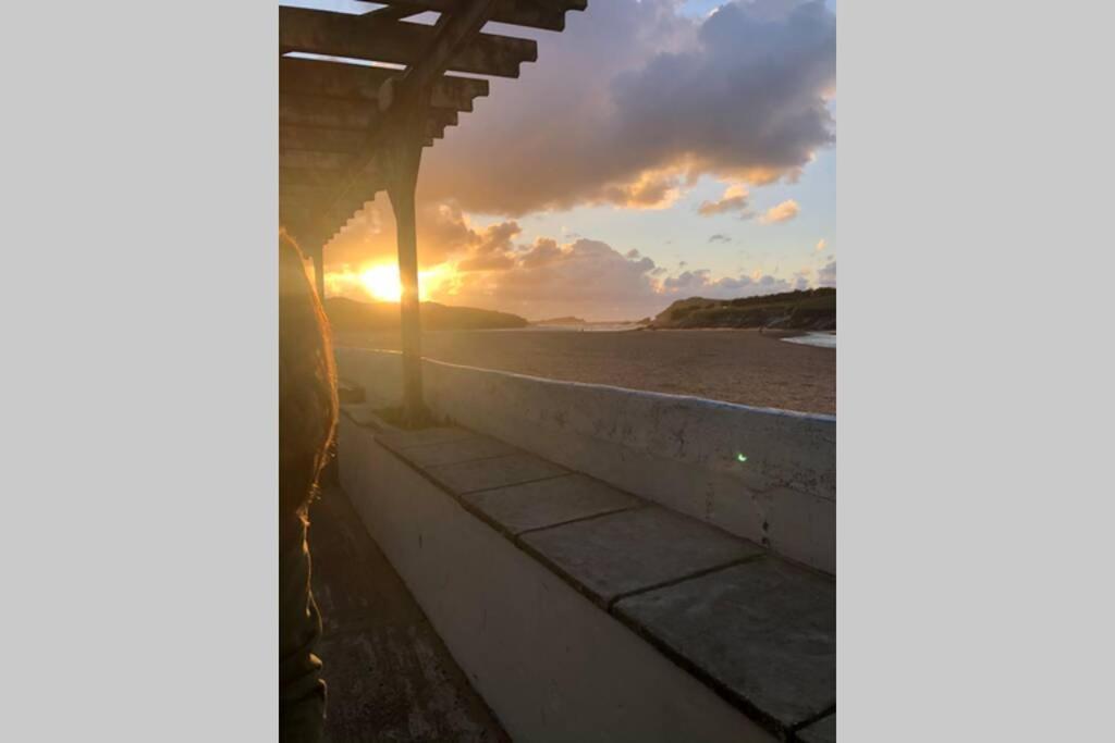 Six By The Sea - 2 Bed House - A Little Something For Everyone Saint Columb Minor Bagian luar foto