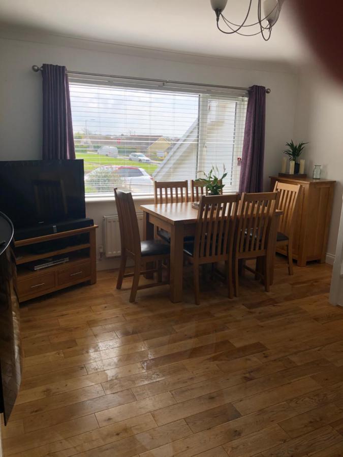 Six By The Sea - 2 Bed House - A Little Something For Everyone Saint Columb Minor Bagian luar foto